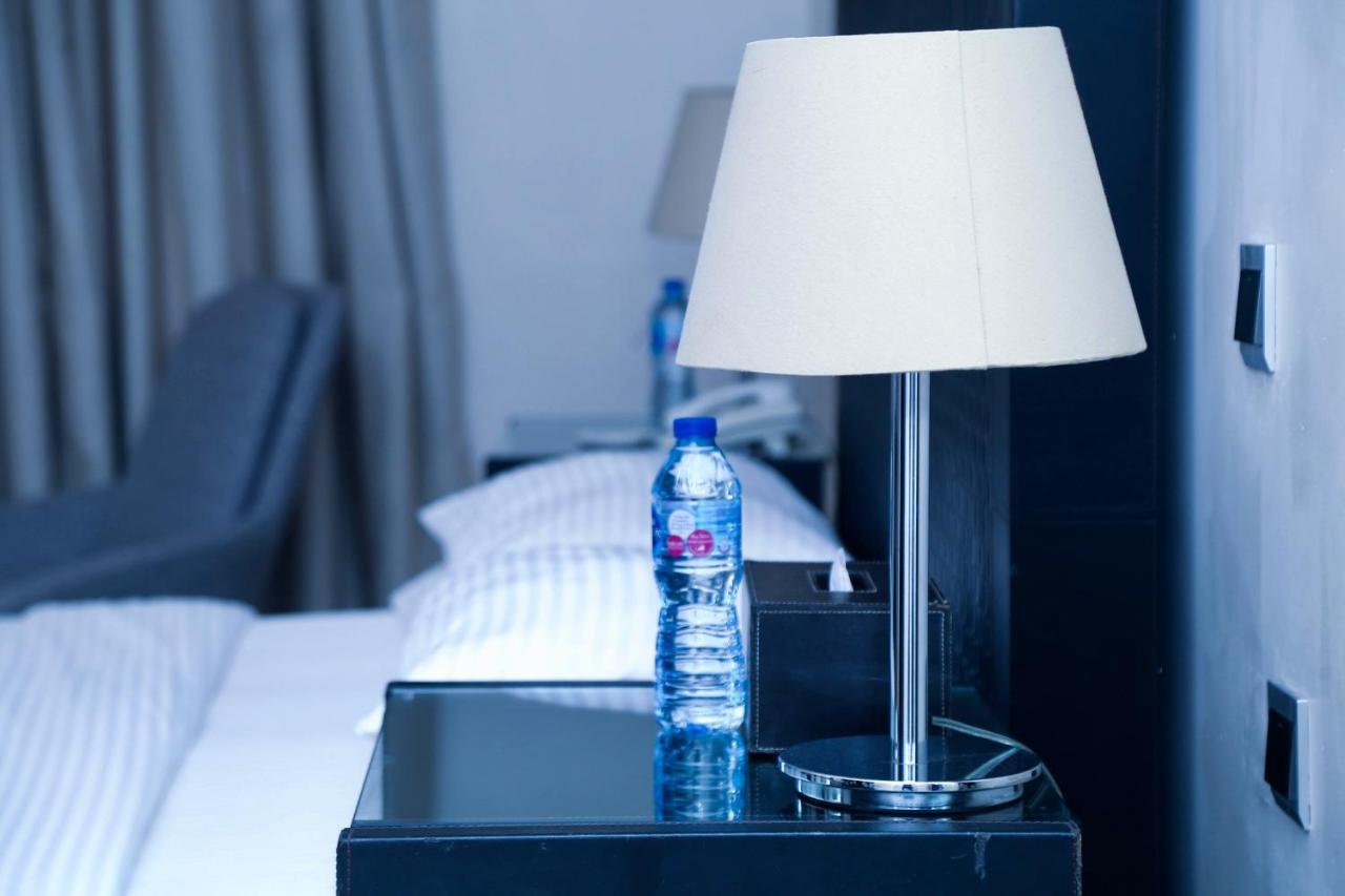 Summerset Continental Hotel Gana Mobushipe Ngoại thất bức ảnh